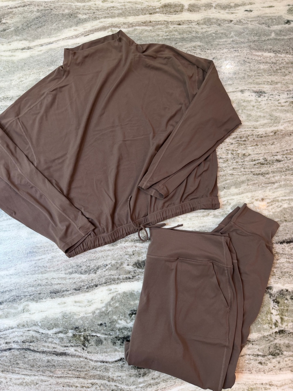 Haven Well Within Women's Brown Jogger + Top Set